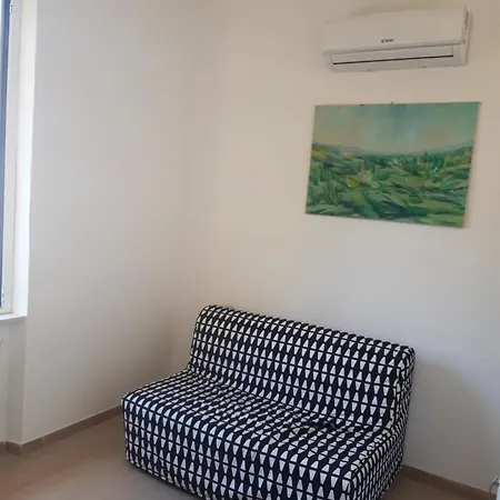 La Mimosa Di Andrea لا سبيتسْيا