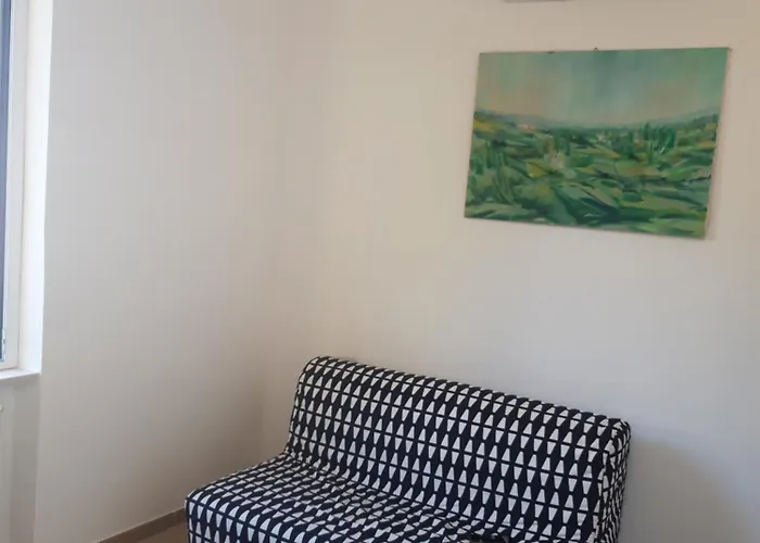 La Mimosa Di Andrea لا سبيتسْيا